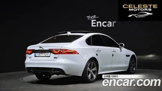 JAGUAR XF (X260) 35t AWD R-Sport 2017 — photo 2 sur 20