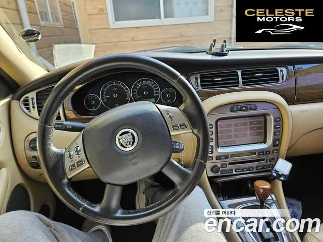 JAGUAR X-TYPE 2.5 2009 — photo 11 sur 20