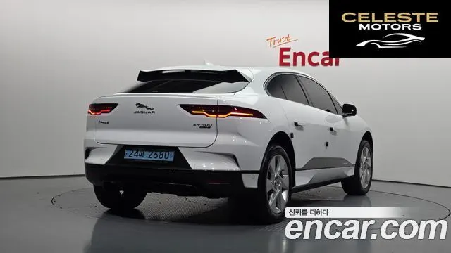 JAGUAR I-PACE EV400 SE 2020 — photo 2 sur 35