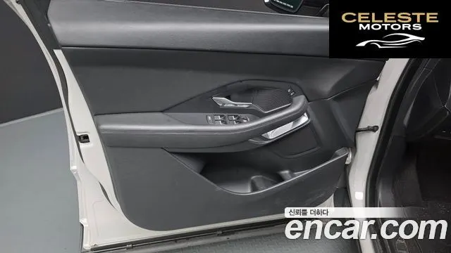JAGUAR E-PACE P250 S 2018 — photo 14 sur 40