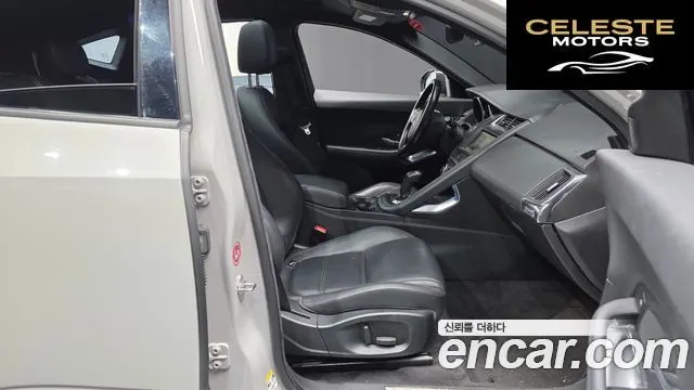 JAGUAR E-PACE P250 S 2018 — photo 17 sur 40