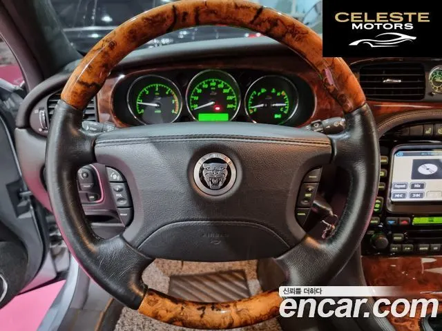 JAGUAR New XJ 2.7D SWB 2008 — photo 14 sur 26
