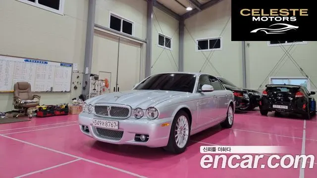 JAGUAR New XJ 2.7D SWB 2008 — photo 22 sur 26