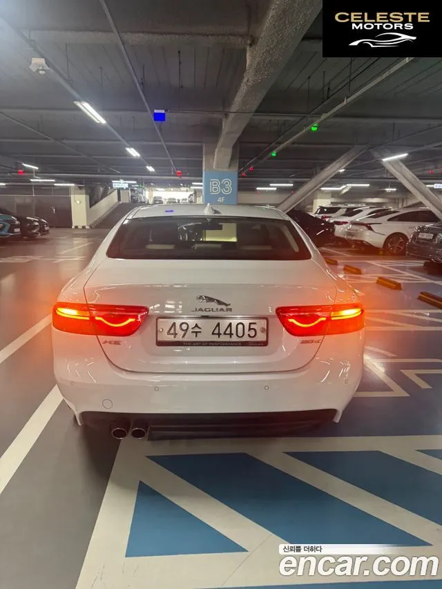 JAGUAR XE 20d 2017 — photo 4 sur 12