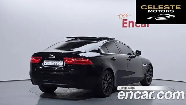 JAGUAR XE 20t 2016 — photo 2 sur 20
