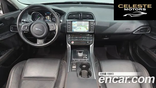 JAGUAR XE 20t 2016 — photo 7 sur 20