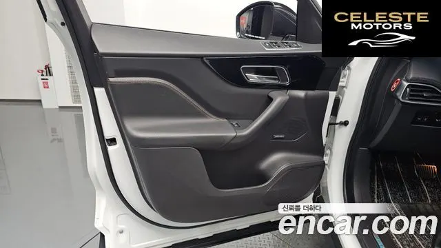 JAGUAR F-PACE 20d 2019 — photo 13 sur 34