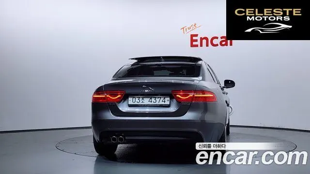 JAGUAR XE 20d RSport 2018 — photo 4 sur 34