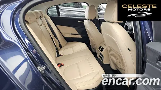 JAGUAR XE 20t 2017 — photo 18 sur 31