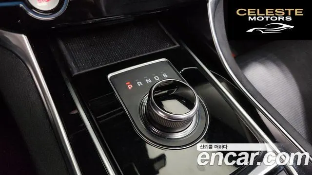 JAGUAR XE 20d RSport 2018 — photo 12 sur 34