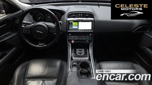 JAGUAR XE 20d 2017 — photo 7 sur 20