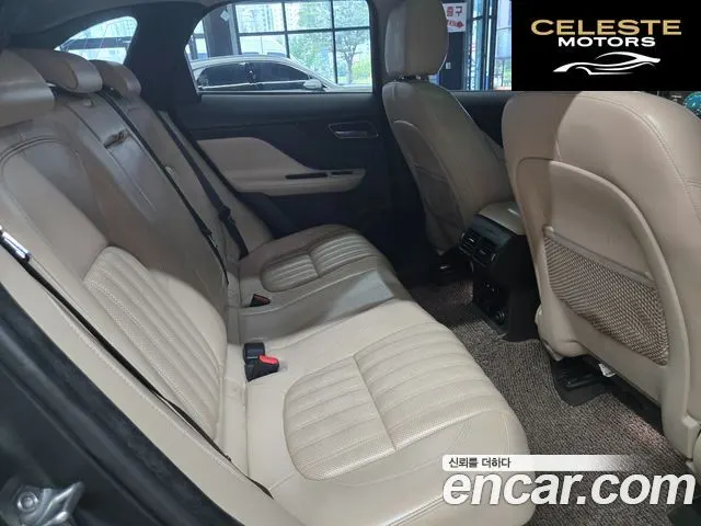 JAGUAR F-PACE 20d 2018 — photo 14 sur 24