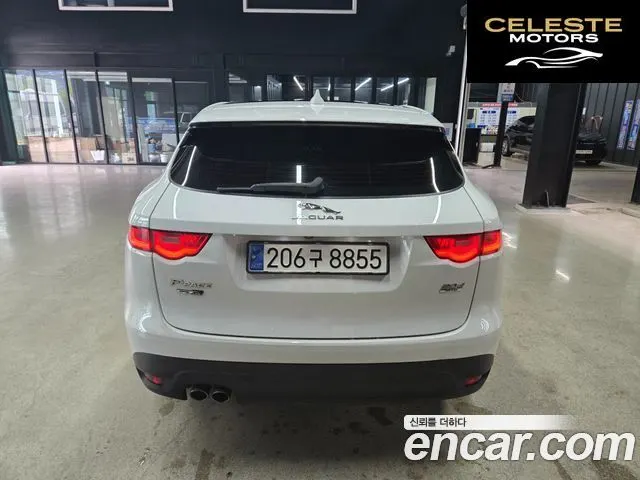 JAGUAR F-PACE 20d 2018 — photo 22 sur 24