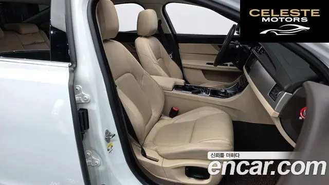 JAGUAR XF (X260) 20d AWD 2017 — photo 11 sur 26