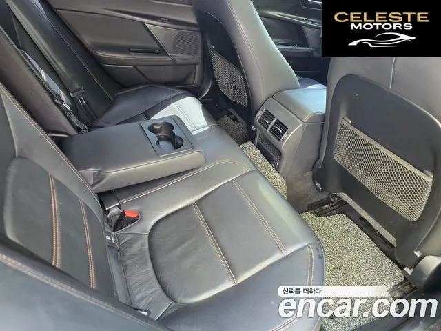 JAGUAR XE 20d 2018 — photo 19 sur 20
