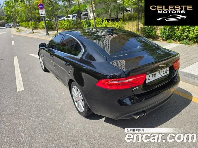 JAGUAR XE 20d 2018 — photo 7 sur 20