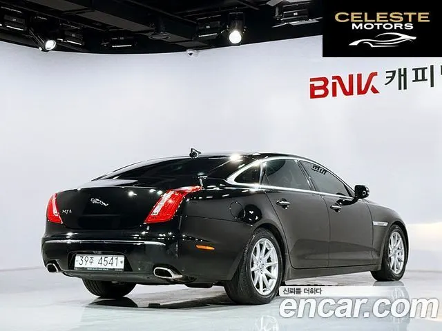 JAGUAR All New XJ 2.0 Luxury LWB 2013 — photo 2 sur 26