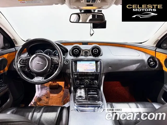 JAGUAR All New XJ 2.0 Luxury LWB 2013 — photo 4 sur 26