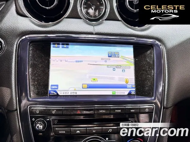 JAGUAR All New XJ 2.0 Luxury LWB 2013 — photo 9 sur 26