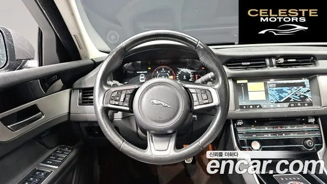 JAGUAR XF (X260) 20d 2018 — photo 13 sur 20