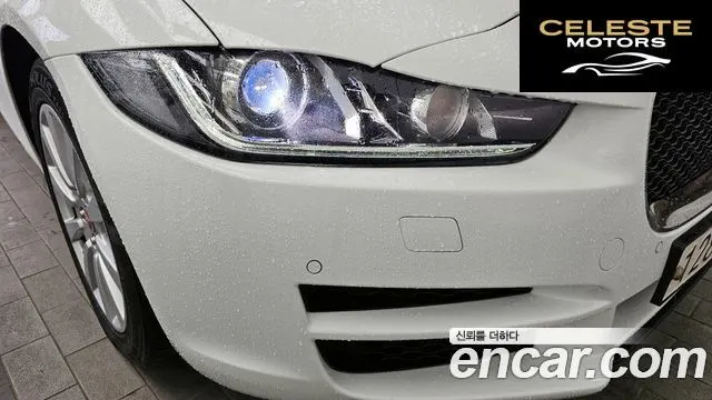 JAGUAR XE 20d 2018 — photo 8 sur 30
