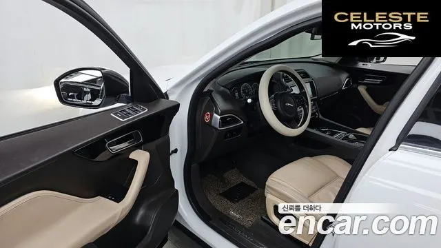 JAGUAR F-PACE 20d 2017 — photo 10 sur 20