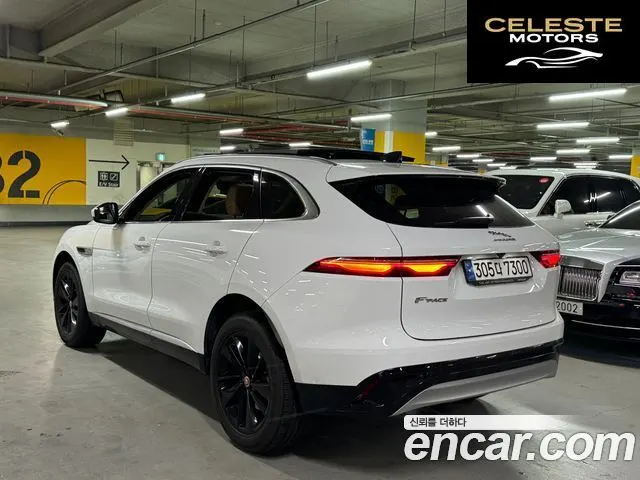 JAGUAR F-PACE D200 SE 2022 — photo 4 sur 25