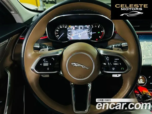 JAGUAR F-PACE D200 SE 2022 — photo 8 sur 25