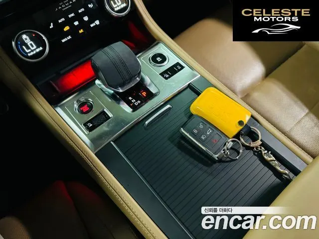 JAGUAR F-PACE D200 SE 2022 — photo 9 sur 25