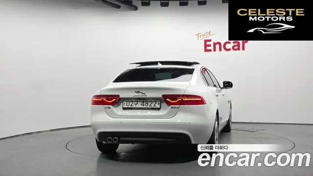 JAGUAR XE 20d 2016 — photo 4 sur 26