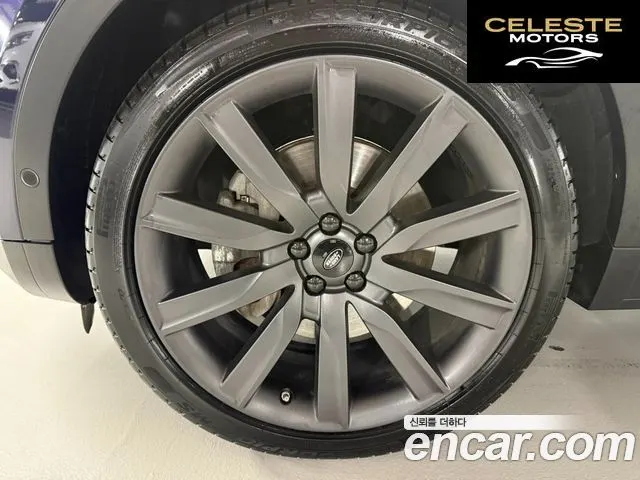 JAGUAR E-PACE P250 S 2018 — photo 20 sur 26
