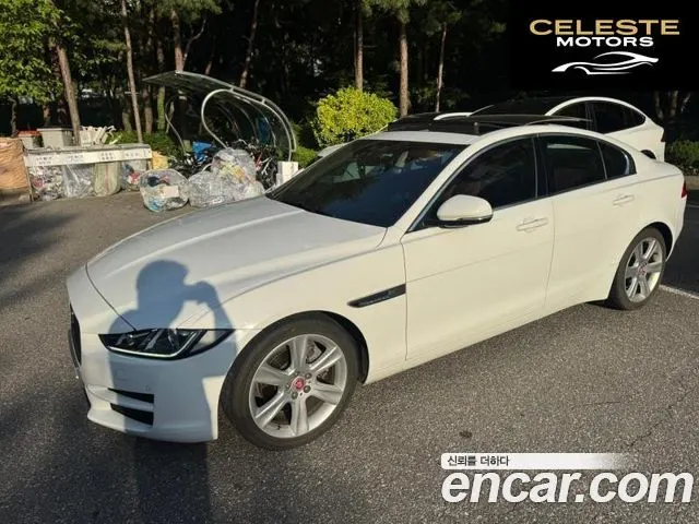 JAGUAR XE 20d 2016 — photo 2 sur 16