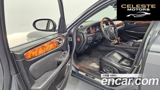 JAGUAR XJ-8 3.5 2006 — photo 10 sur 20