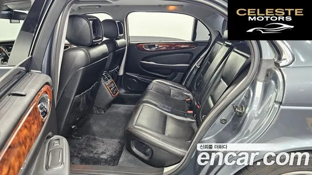 JAGUAR XJ-8 3.5 2006 — photo 16 sur 20