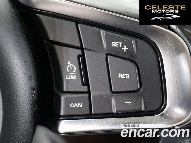 JAGUAR XE 20d AWD 2018 — photo 12 sur 26