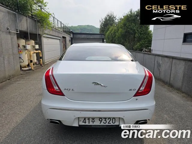 JAGUAR All New XJ 5.0 LWB 2011 — photo 4 sur 19