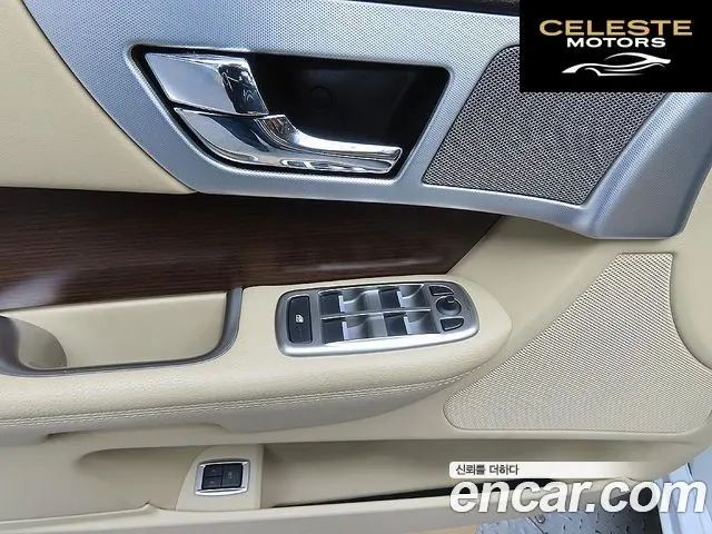 JAGUAR New XF 3.0D Luxury 2015 — photo 10 sur 26