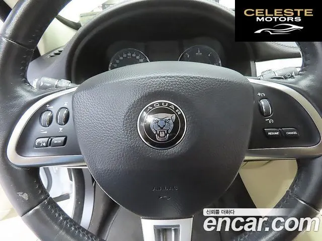 JAGUAR New XF 3.0D Luxury 2015 — photo 16 sur 26