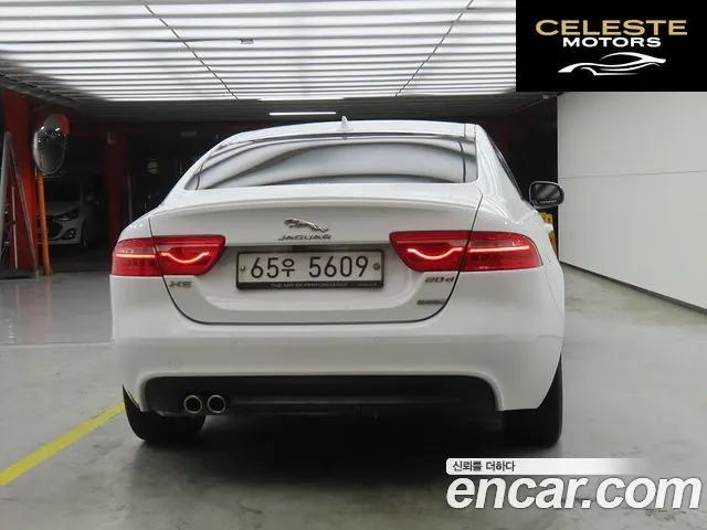 JAGUAR XE 20d RSport 2016 — photo 3 sur 26