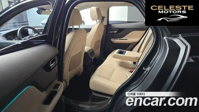 JAGUAR F-PACE 20d 2019 — photo 16 sur 33