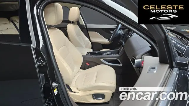 JAGUAR F-PACE 20d 2019 — photo 17 sur 33