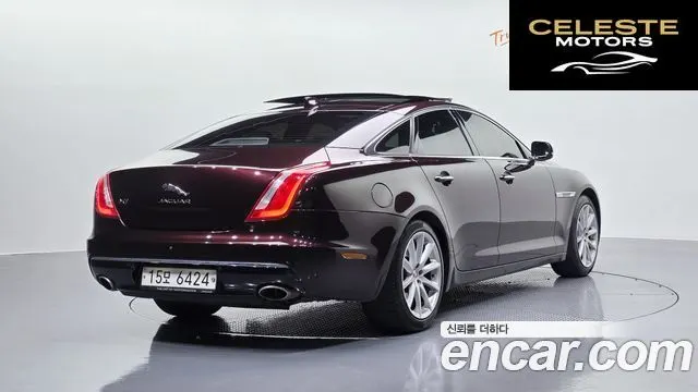 JAGUAR All New XJ 3.0D Premium Luxury SWB 2018 — photo 2 sur 33