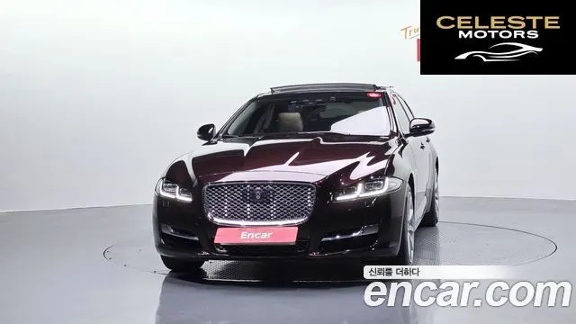 JAGUAR All New XJ 3.0D Premium Luxury SWB 2018 — photo 3 sur 33