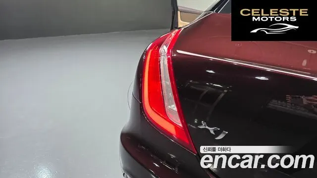 JAGUAR All New XJ 3.0D Premium Luxury SWB 2018 — photo 9 sur 33