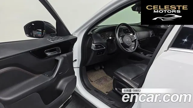 JAGUAR F-PACE 20d 2018 — photo 13 sur 32