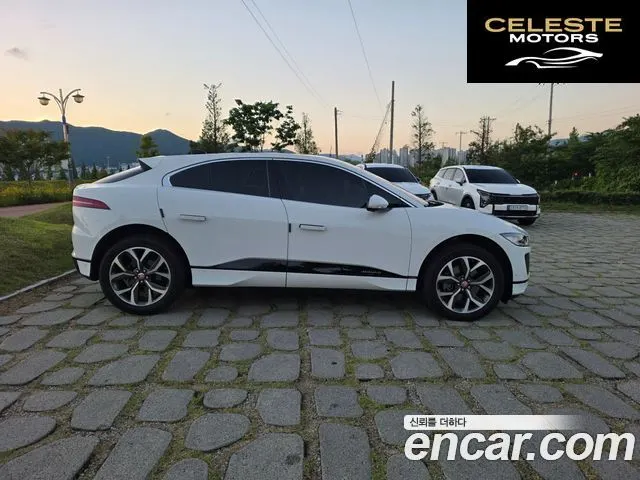 JAGUAR I-PACE EV400 HSE 2020 — photo 15 sur 22