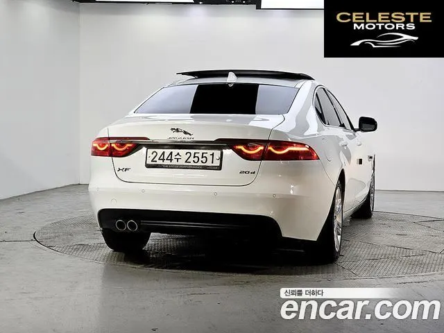 JAGUAR XF (X260) 20d 2017 — photo 3 sur 25