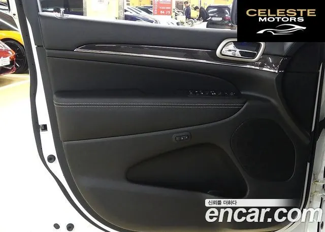 JEEP 3.0 2017 — photo 11 sur 26