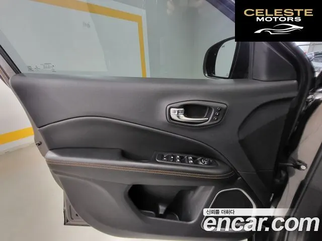 JEEP 22.4 Limited AWD 2020 — photo 14 sur 26