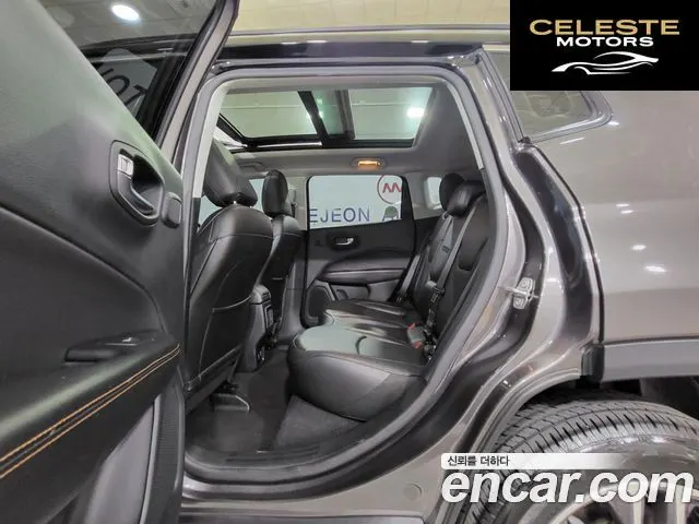 JEEP 22.4 Limited AWD 2020 — photo 16 sur 26